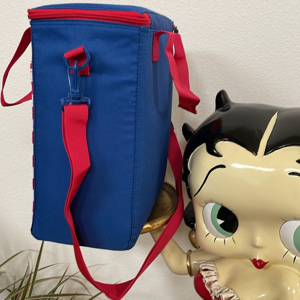 Mickey Mouse Americana Insulated “Cooler” Bag. - Picture 2 of 3